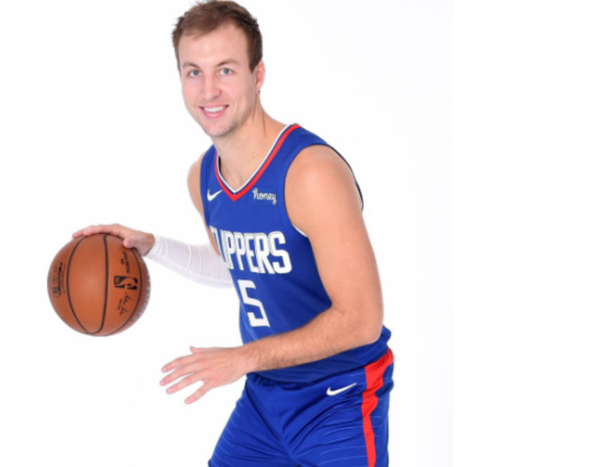 太狠了!凯恩新星惊艳表现表现惊艳马德里竞技窗口期完成体检,山东男篮状态回暖备战亚冠 太狠了!凯恩新星惊艳表现表现惊艳马德里竞技窗口期完成体检,山东男篮状态回暖备战亚冠