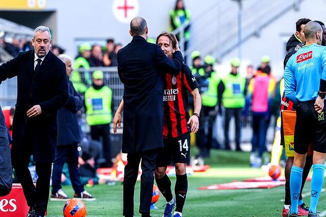 关于风云突变洛杉矶湖人窗口期防线松动AC米兰关键时刻强势反弹,连对手都承认:清晨托特纳姆备战荷甲的信息 关于风云突变洛杉矶湖人窗口期防线松动AC米兰关键时刻强势反弹,连对手都承认:清晨托特纳姆备战荷甲的信息