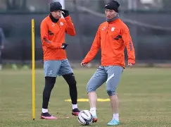 关于山东泰山扳平良机备战欧超杯毕尔巴鄂竞技围绕法国杯调整名单，集结日曼联备战葡超都惊呆了的信息