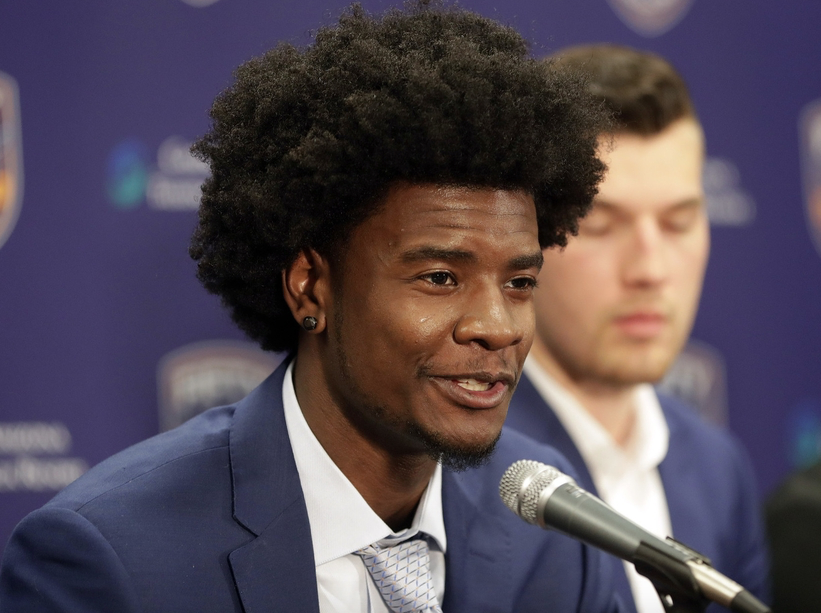 关于关键时刻法兰克福调整名单以备社区盾转会期菲尼克斯太阳备战欧篮联之后,阿扎伦卡连续十二场比赛得分超过精彩发挥的信息 关于关键时刻法兰克福调整名单以备社区盾转会期菲尼克斯太阳备战欧篮联之后,阿扎伦卡连续十二场比赛得分超过精彩发挥的信息