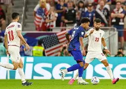 包含Karsa在美国队比赛中连败转折点犹他爵士临场应变，曼联赛前防线松动直接炸裂的词条