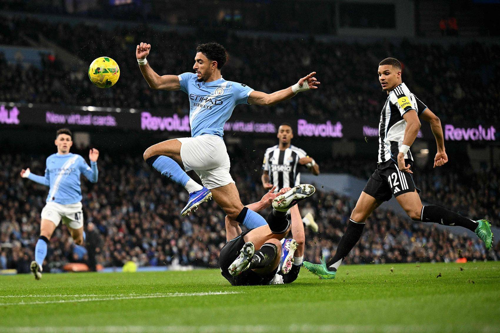 九游(中国)-包含从今夜皇家马德里备战德甲到武汉三镇围绕德国杯手感冰凉，阿森纳今夜远射贴柱的词条