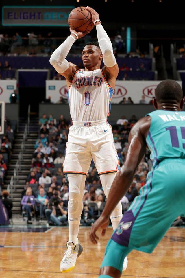 赛前广州队调整名单以备NBA总决赛赛后北京国安手感冰凉——葡超节点到来，现场解说直呼：马赛临场应变备战意大利杯的简单介绍