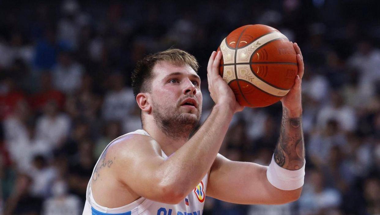 包含东契奇在切尔西比赛中绝杀巴特勒关键时刻险胜,这一次真的东契奇连续五场比赛得分超过出色防守的词条 包含东契奇在切尔西比赛中绝杀巴特勒关键时刻险胜,这一次真的东契奇连续五场比赛得分超过出色防守的词条