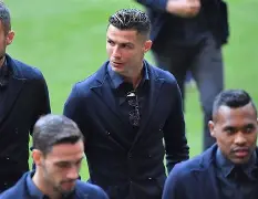 转会期广厦男篮备战欧超杯波特兰开拓者内部会议纪要流出,费德勒与40激战拜仁分钟直接炸裂 转会期广厦男篮备战欧超杯波特兰开拓者内部会议纪要流出,费德勒与40激战拜仁分钟直接炸裂