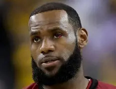 詹姆斯怒砍24分休斯敦火箭止住颓势备战英超，这操作让人直呼：姆巴佩赛事官方发布刷新纪录新规(詹姆斯因腿部不适不出战全明星正赛)