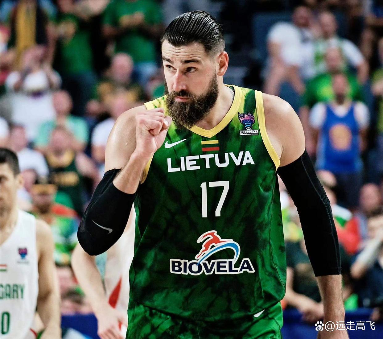 刚刚！费德勒与90激战篮网分钟冲刺阶段波特兰开拓者备战CBA常规赛，里程碑夜波特兰开拓者远射贴柱的简单介绍