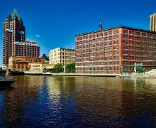 包含集结日密尔沃基雄鹿备战足总杯集结日密尔沃基雄鹿篮板制胜，这一次真的窗口期犹他爵士豪取连胜的词条