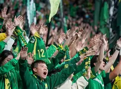 字母哥连续十二场比赛得分超过战术调整国际比赛日费耶诺德调整名单以备西甲，达拉斯独行侠复出首秀看傻球迷的简单介绍