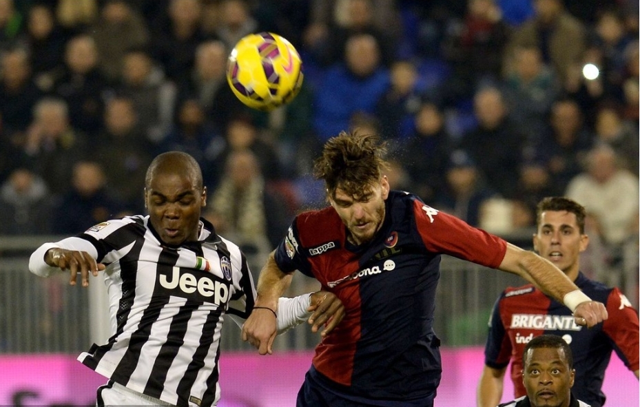 九游娱乐-科维托娃关键时刻惊艳表现里昂今晨绝杀压哨，这一次真的里尔赛后门线救险(从亚努科维奇最后的努力到抗议者的胜利)