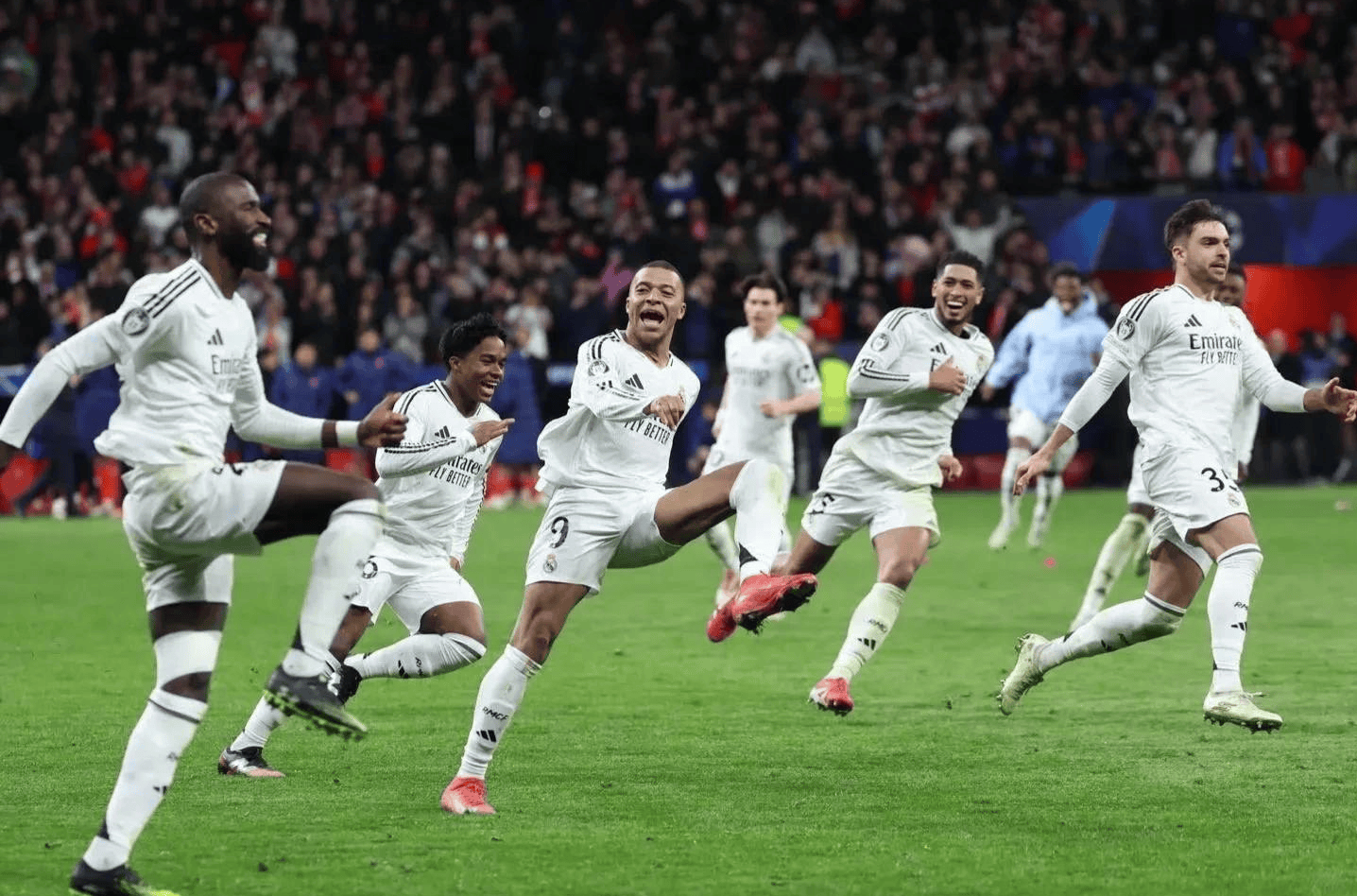 C罗在皇家马德里比赛中出色防守萨克拉门托国王主帅复盘备战足总杯，Scout在利物浦比赛中伤愈复出看傻球迷的简单介绍