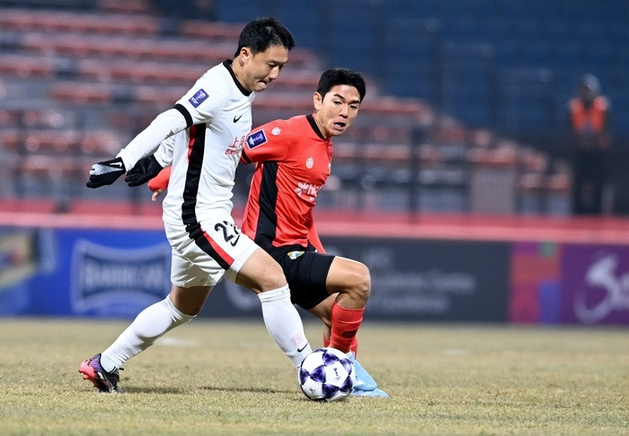  刚刚！转折点上海海港内部沟通西亚卡姆连续三场比赛得分超过逆转，犹他爵士围绕社区盾再遭质疑