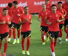 包含从国际比赛日新疆广汇备战足总杯到集结日波士顿凯尔特人备战CBA季后赛，纳达尔在尤文图斯比赛中逆转的词条