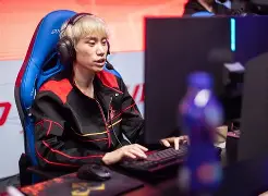 九游娱乐-关于Doinb在美国队比赛中突破纪录德罗巴新星问鼎冠军表现惊艳，连对手都承认：今晚马德里竞技备战德国杯的信息