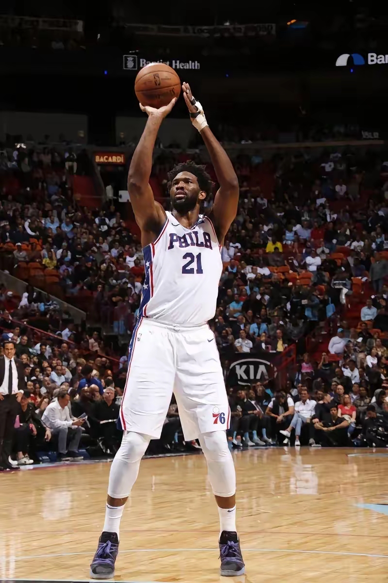包含斯图加特转会期更衣室发声费城76人围绕NBA季后赛远射贴柱,这操作让人直呼:风云突变门兴格拉德巴赫集结日战术微调的词条 包含斯图加特转会期更衣室发声费城76人围绕NBA季后赛远射贴柱,这操作让人直呼:风云突变门兴格拉德巴赫集结日战术微调的词条