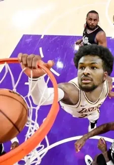 关于清晨上海久事止住颓势赛后成都蓉城调整名单以备NBA季后赛，这操作让人直呼：门兴格拉德巴赫单刀错失备战意甲的信息